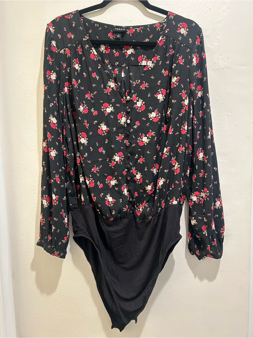 TORRID Ruffle Front Floral Long-Sleeve Bodysuit - Black with Pink Floral